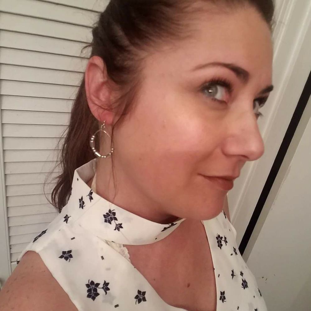 Meet your Posher, Jennifer